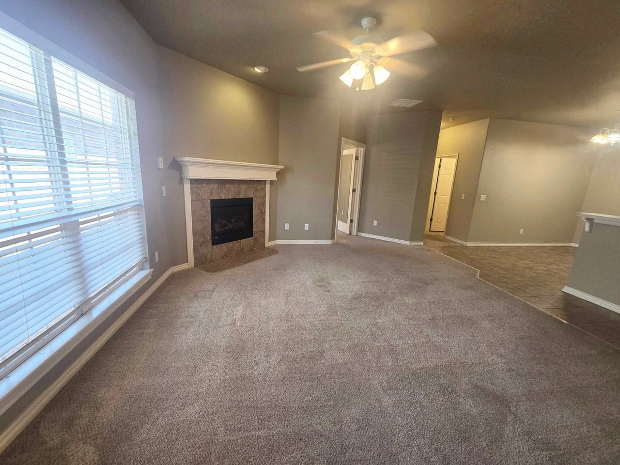 25 Nw 155th St - Photo 2 of 16
