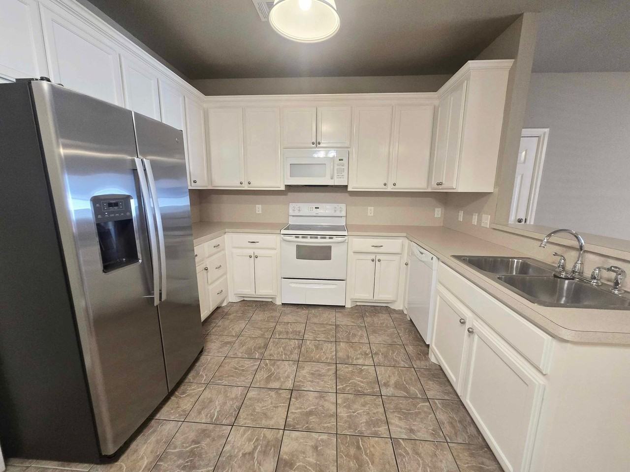 25 Nw 155th St - Photo 5 of 16
