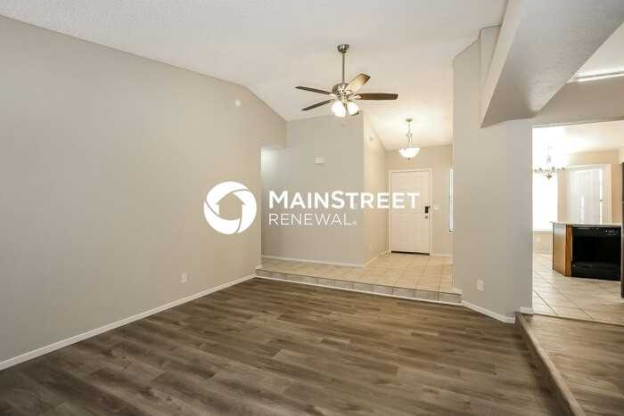 4836 Nestled Grove Dr - Photo 4 of 16