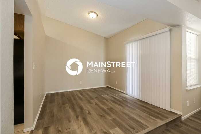 4836 Nestled Grove Dr - Photo 5 of 16