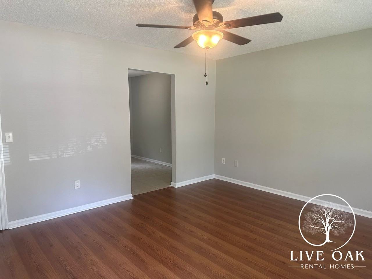122 Deann Dr - Photo 3 of 12