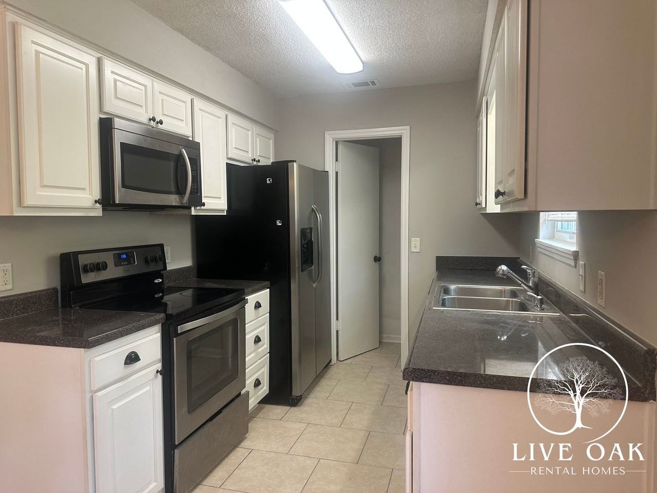 122 Deann Dr - Photo 4 of 12