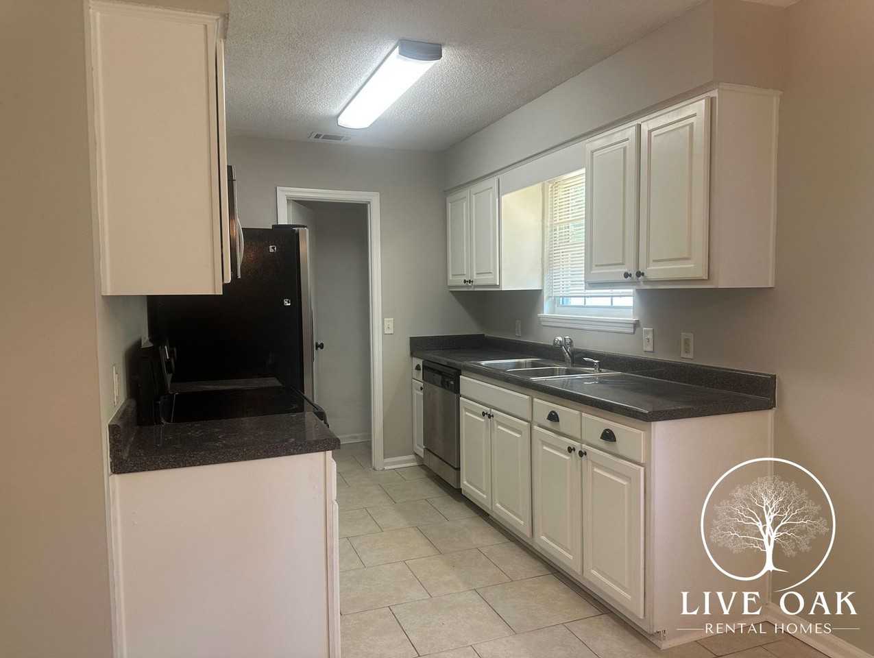 122 Deann Dr - Photo 5 of 12