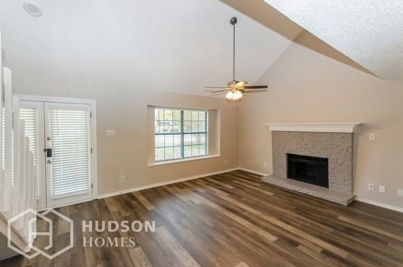 3614 Highpoint Dr - Photo 3 of 17