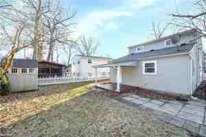 featured image of 173 Forest Blvd