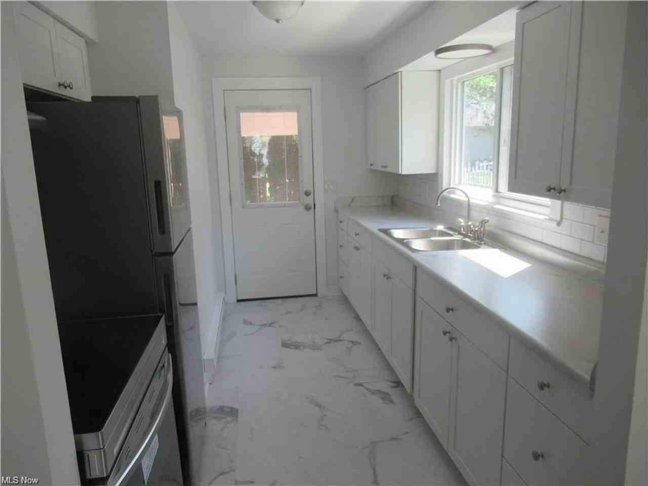 173 Forest Blvd - Photo 6 of 14