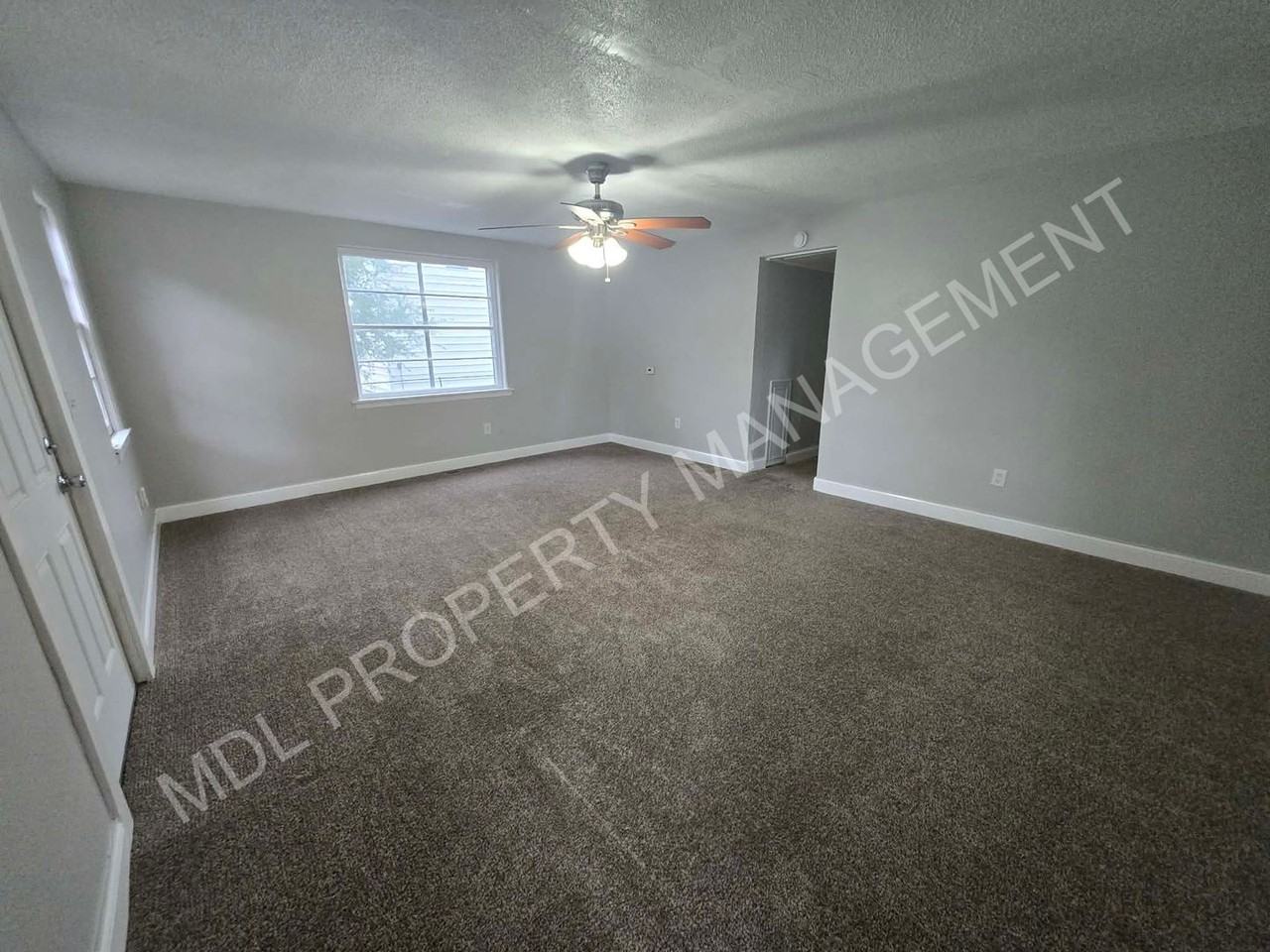 516 King St - Photo 3 of 11