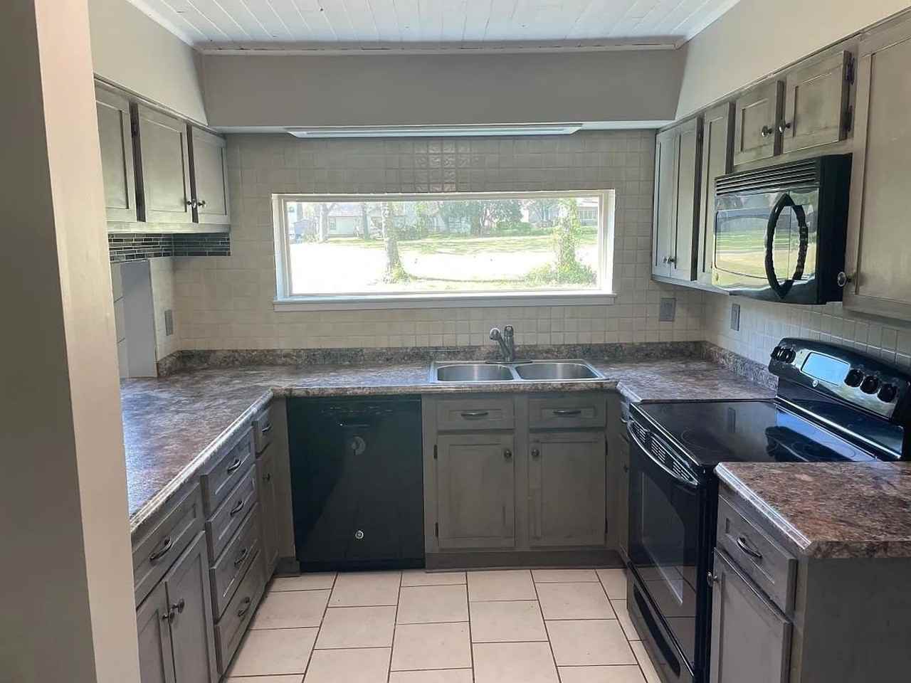 3090 Barley Mills Cir - Photo 3 of 7