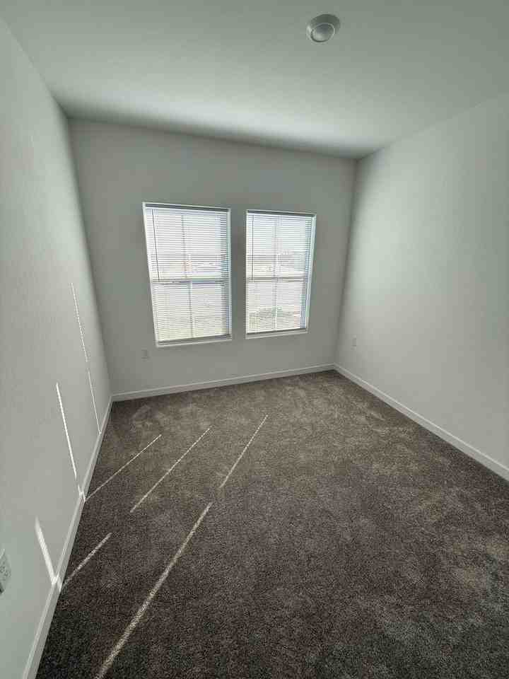 7429 Sunshine Grove Dr - Photo 4 of 22