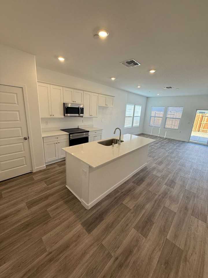 7429 Sunshine Grove Dr - Photo 7 of 22