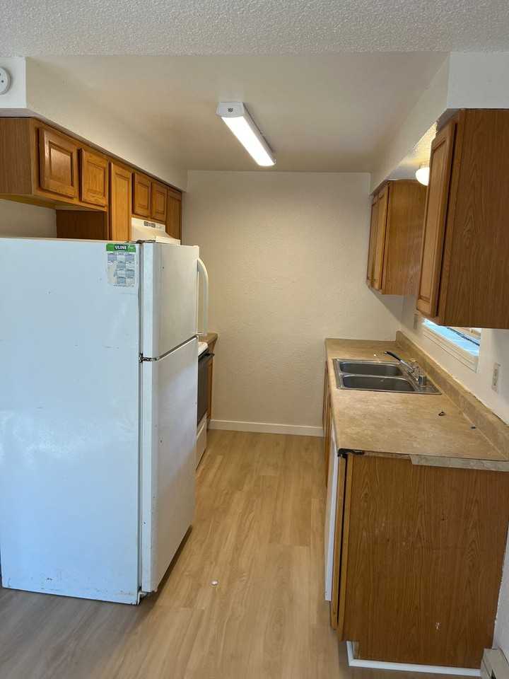 2911 Meridian St - Photo 5 of 12