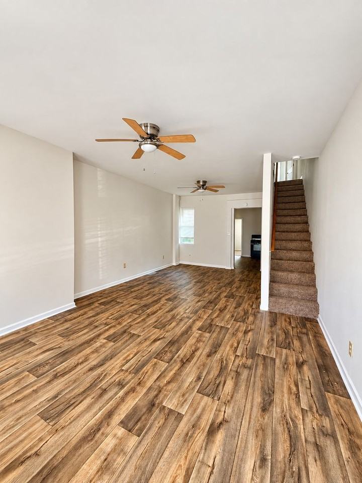 3339 N Lee St - Photo 3 of 21