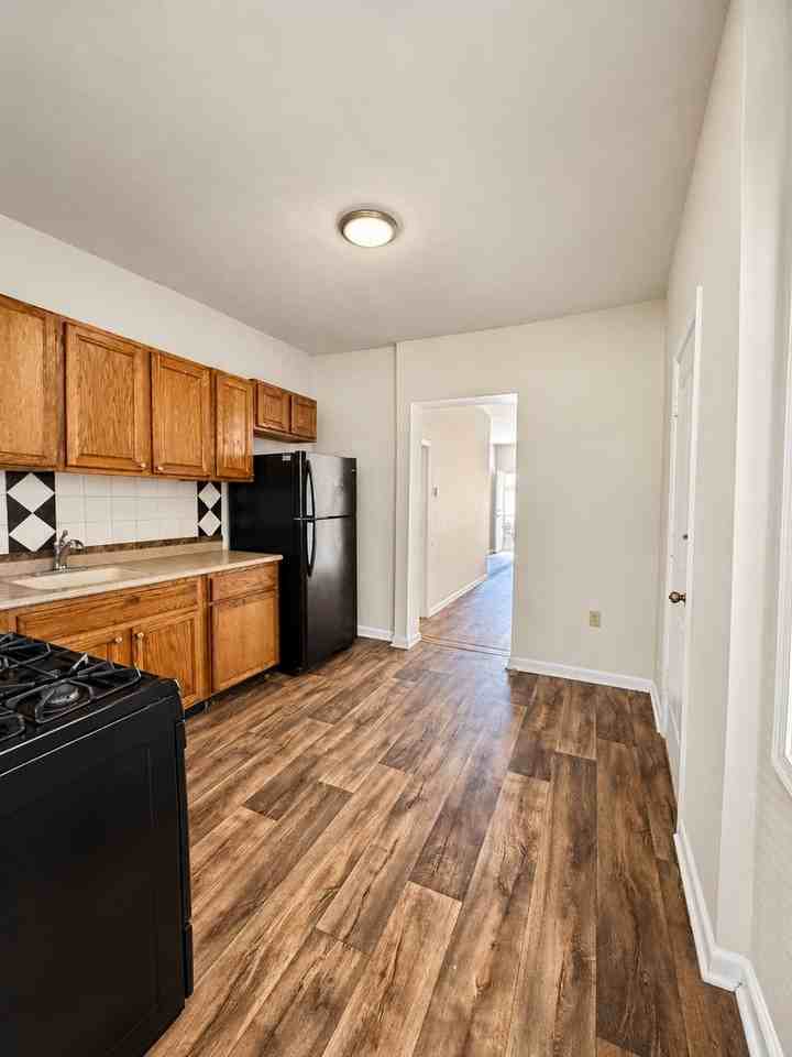 3339 N Lee St - Photo 6 of 21