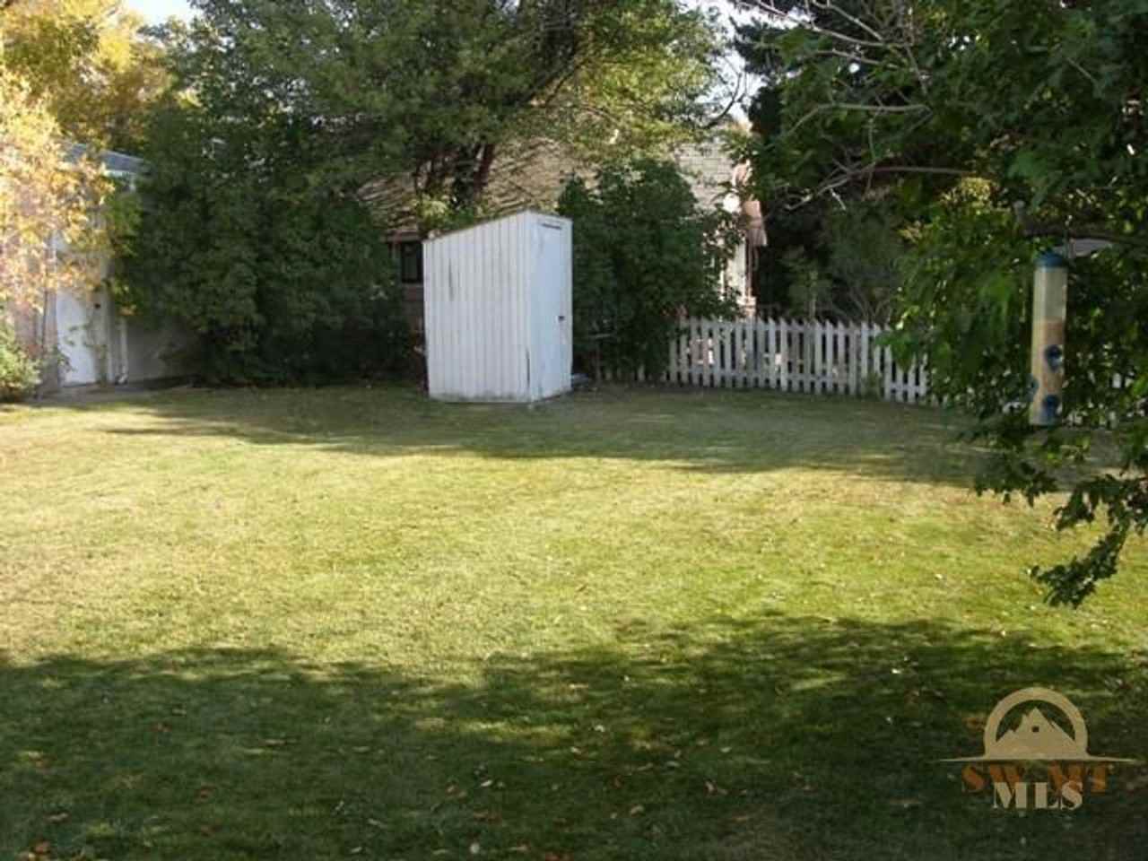 302 N 5th St - Photo 6 of 6