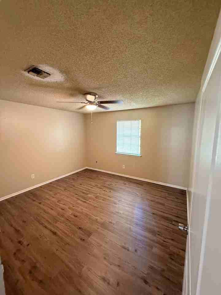 106 Vieux Orleans Cir - Photo 5 of 16