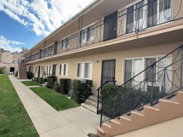 featured image of 1244 N Columbus Ave