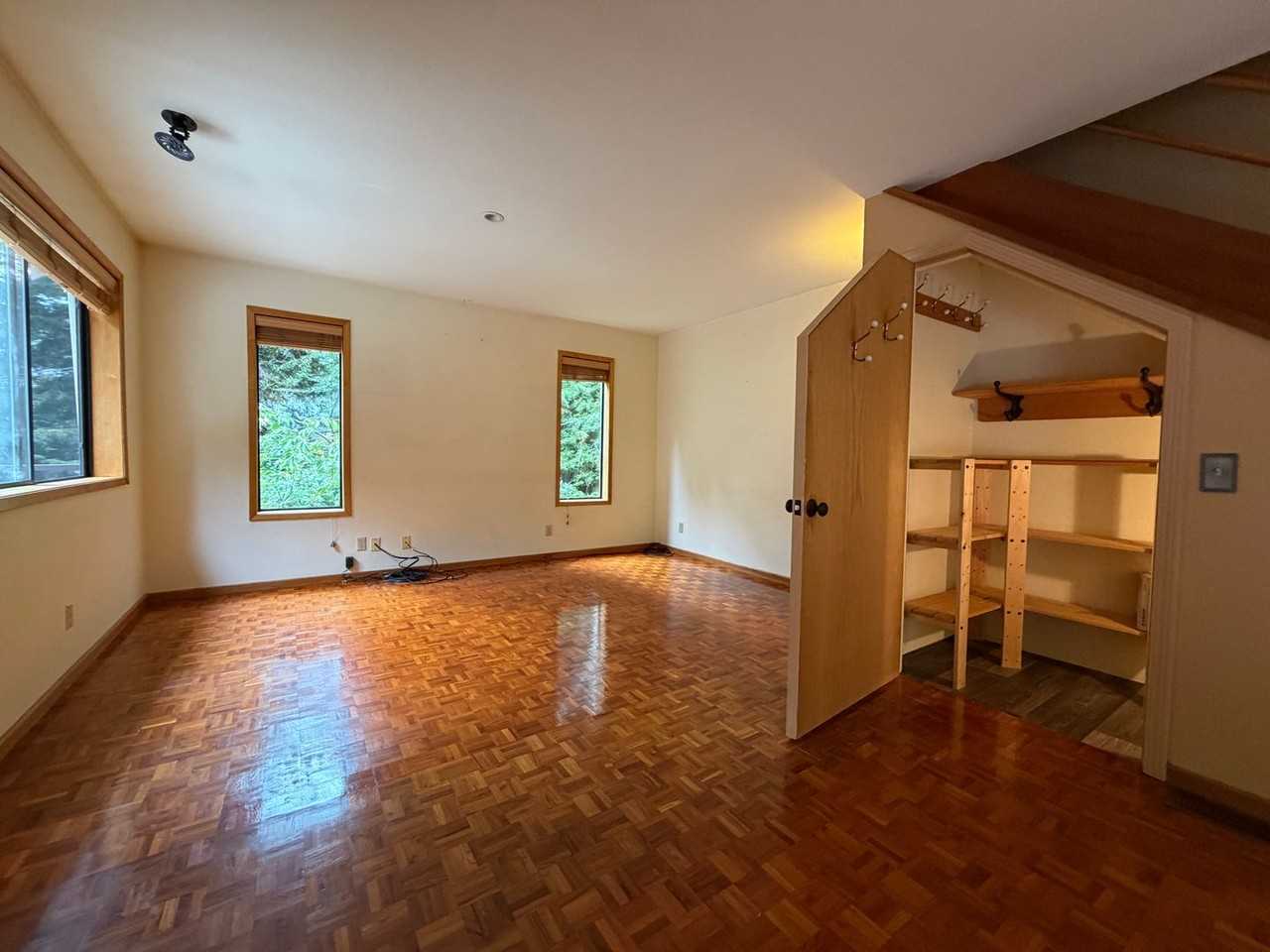 60 Inga Rd - Photo 7 of 21