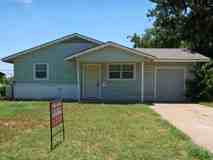 2733 Roanoke Dr - Photo 1 of 1