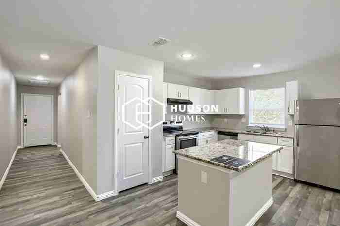 166 Harmon Rd - Photo 5 of 14