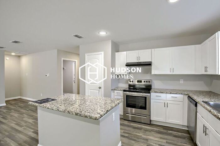 166 Harmon Rd - Photo 6 of 14