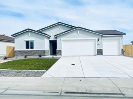 featured image of 704 Colorado Ln
