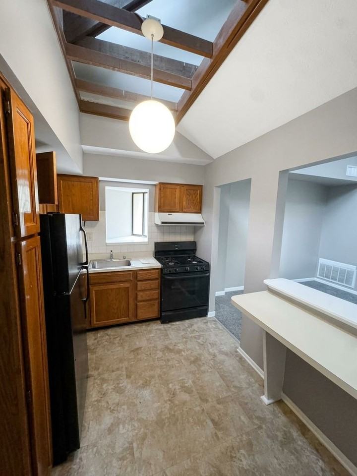 15 Suntop Ct - Photo 4 of 15