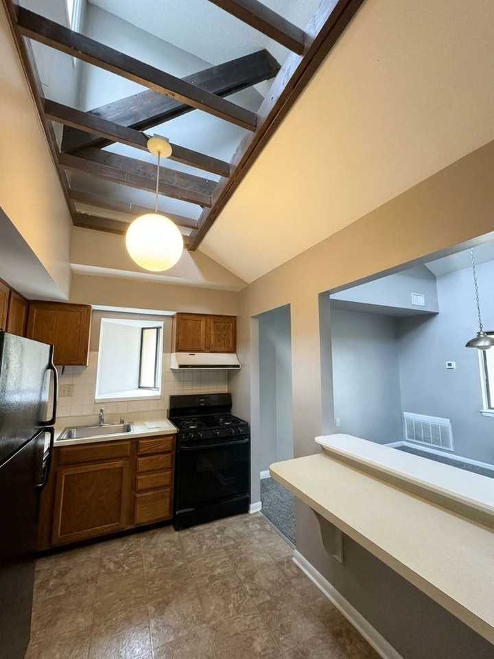 15 Suntop Ct - Photo 6 of 15