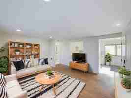 featured image of 1201 N Vulcan Ave