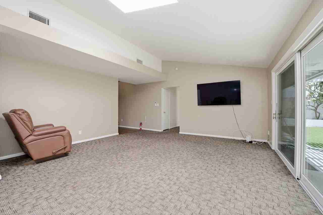 5231 Remington Rd - Photo 4 of 28