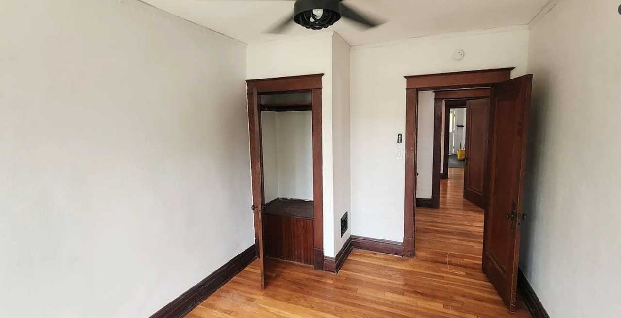 5328 Bancroft Ave - Photo 6 of 14