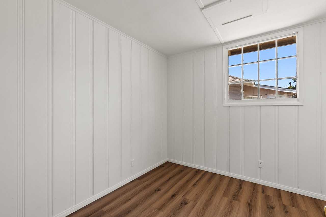 4204 E Washington Ave - Photo 4 of 15