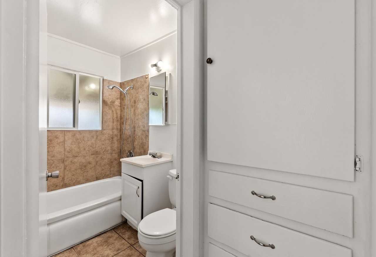 4204 E Washington Ave - Photo 7 of 15