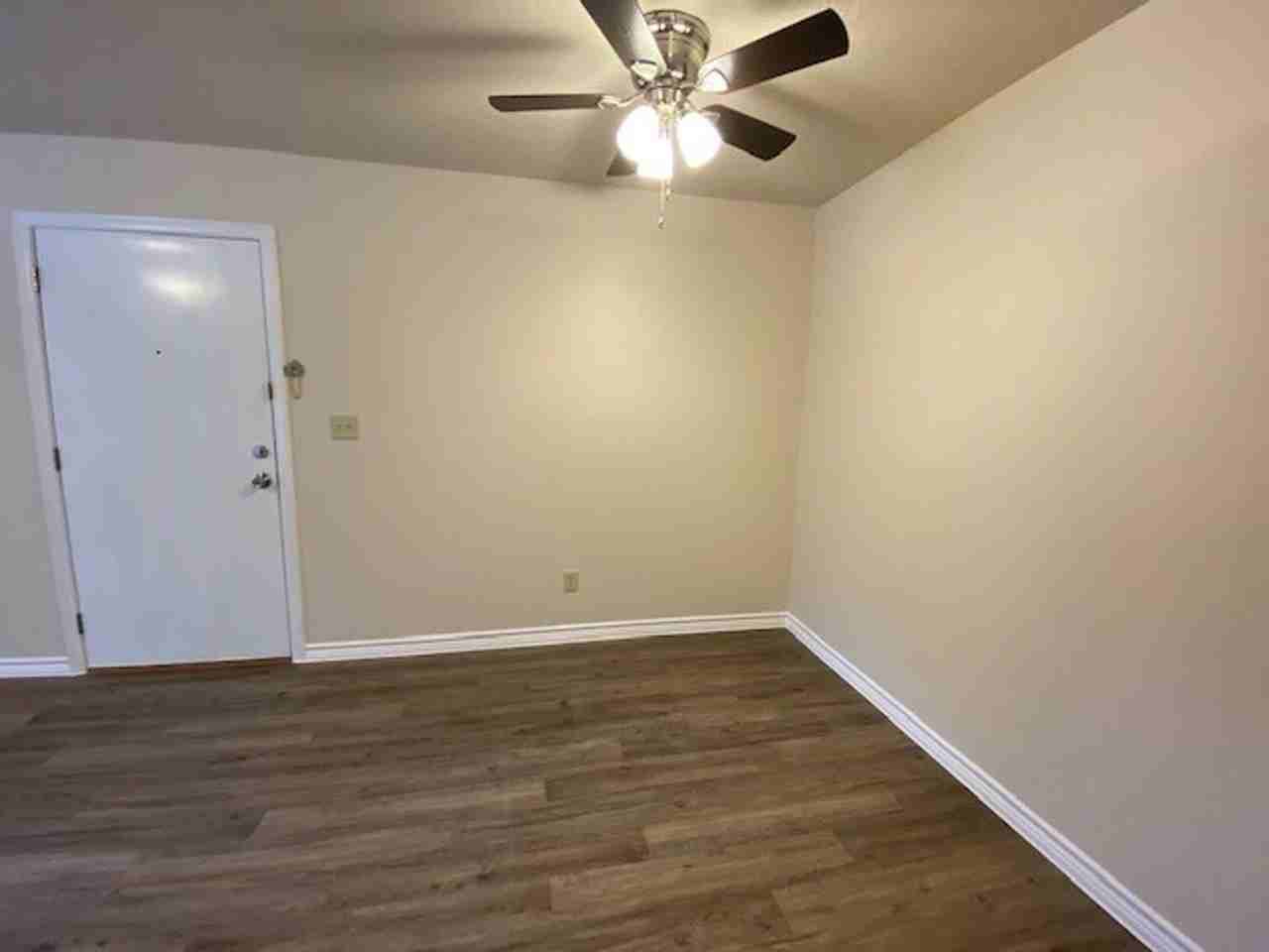 EAGLE CREST APARTMENTS - Photo 7 of 11
