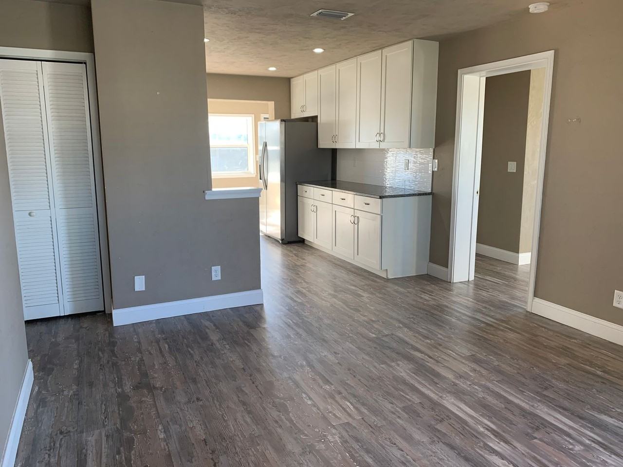 46 Seaside Dr - Photo 3 of 16