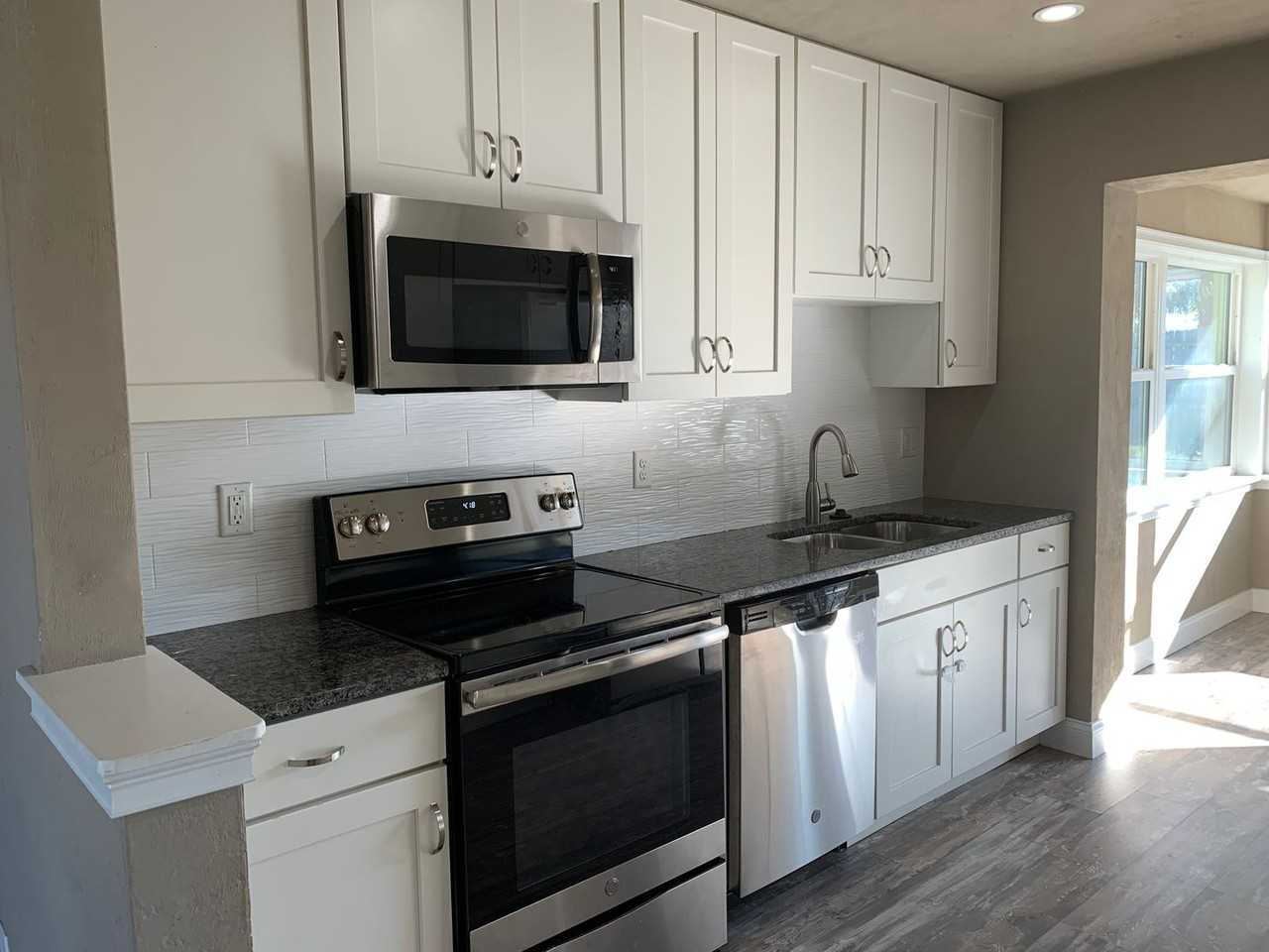 46 Seaside Dr - Photo 4 of 16