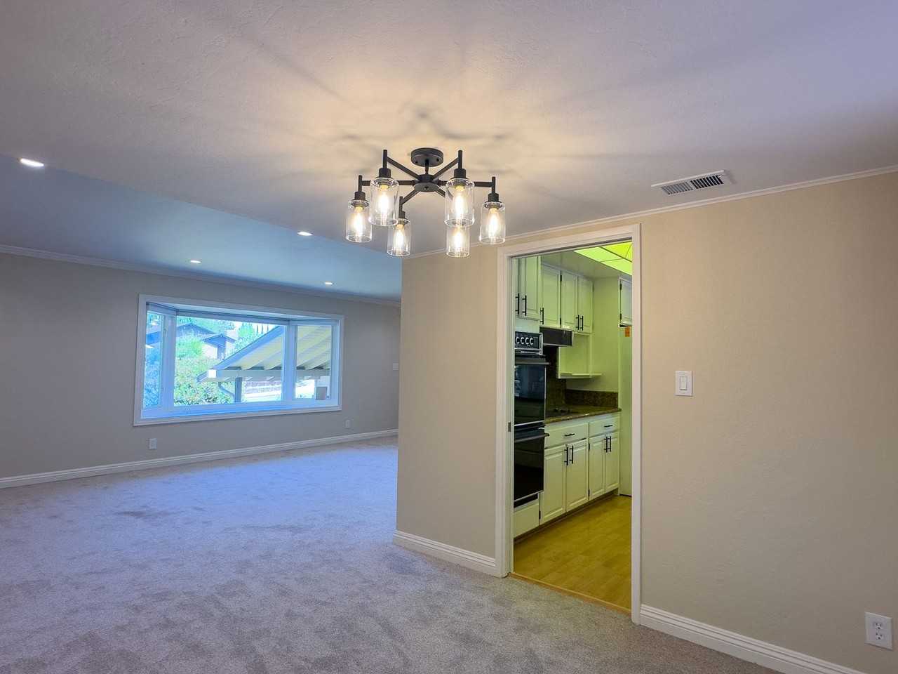 12260 Via Roncole - Photo 5 of 24
