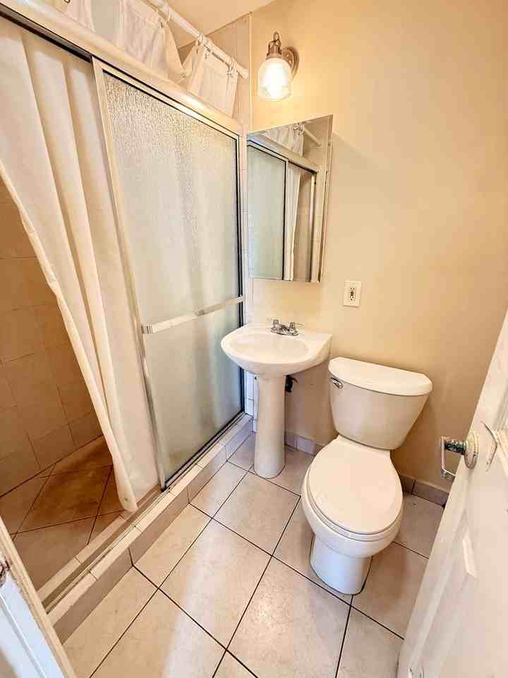 1838 Liberty St - Photo 3 of 3