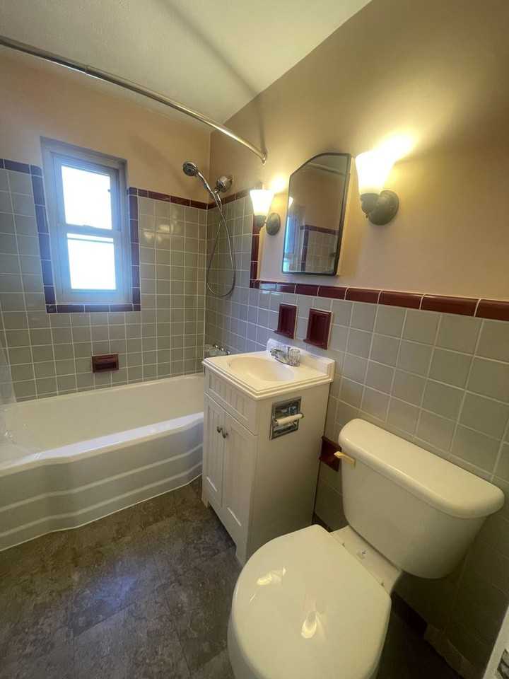2366 S Patterson Blvd - Photo 5 of 10