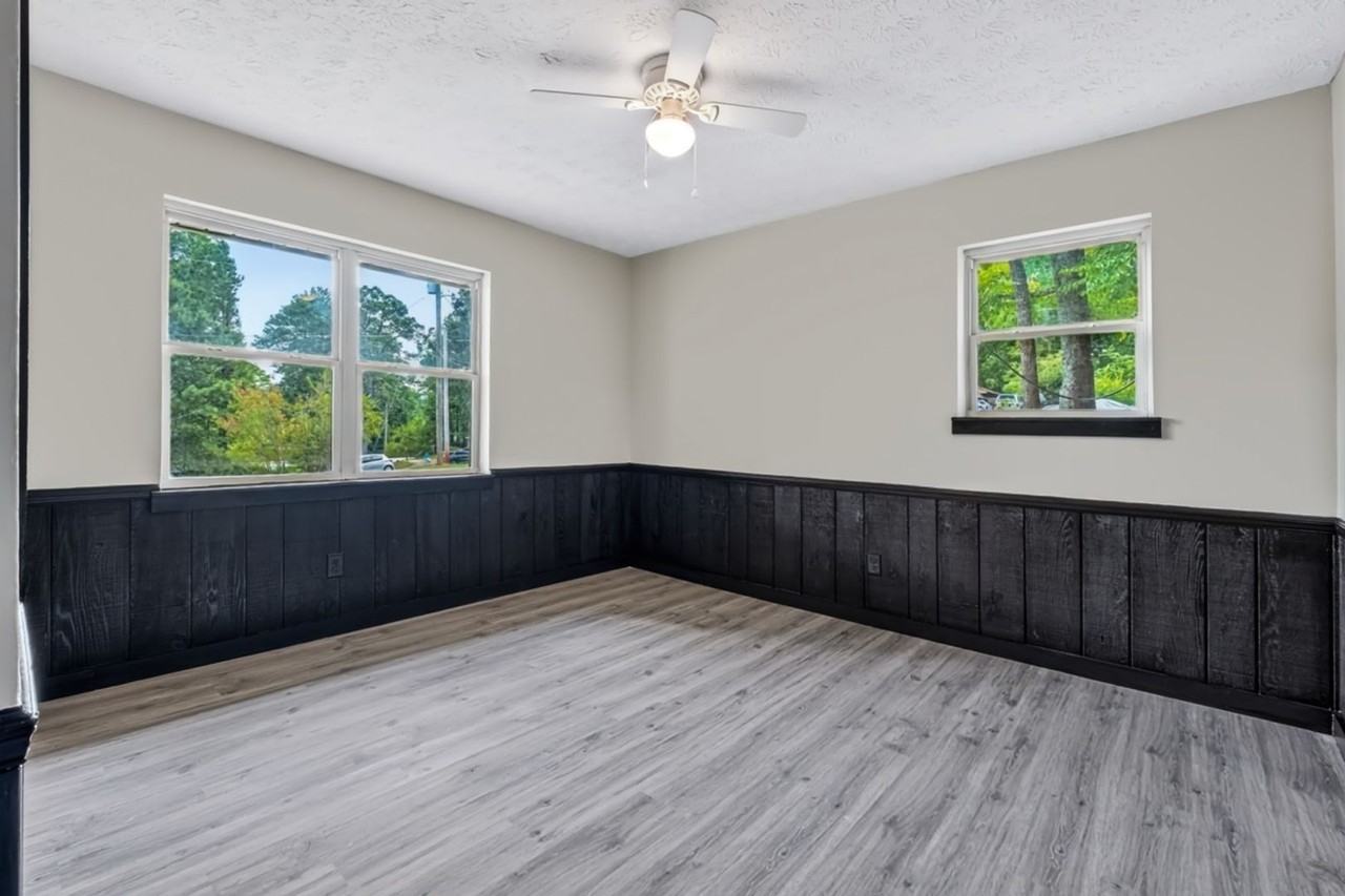 1001 Alpine Ct - Photo 5 of 13