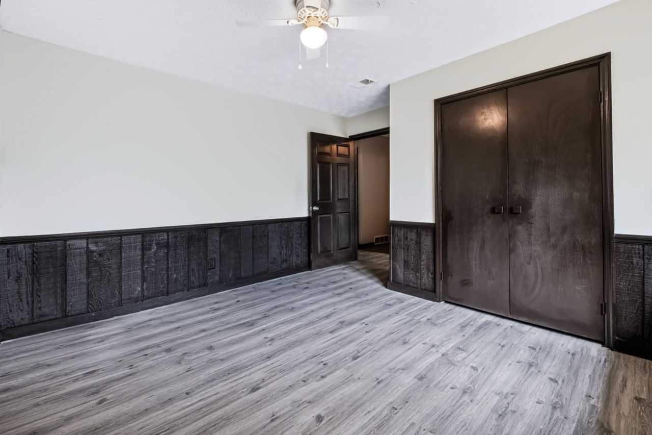 1001 Alpine Ct - Photo 6 of 13