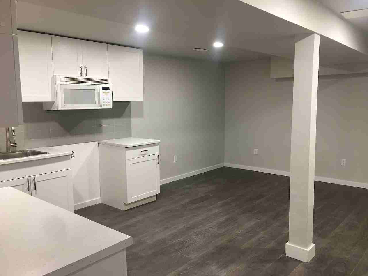 7809 Bowcliffe Cres Nw - Photo 3 of 9