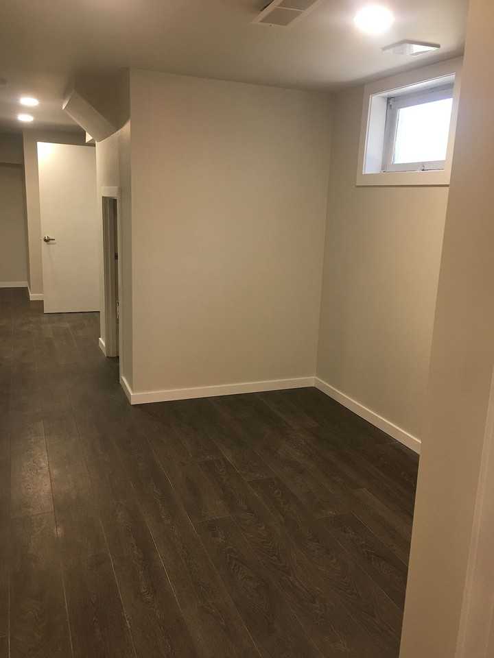 7809 Bowcliffe Cres Nw - Photo 5 of 9