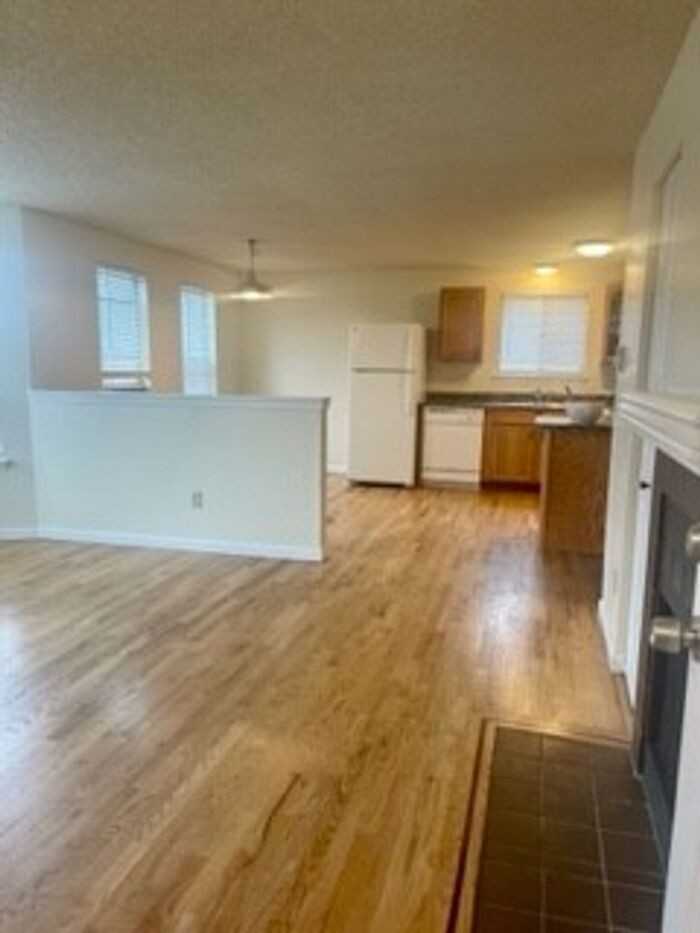 5219 S Orchard St #A - Photo 2 of 10