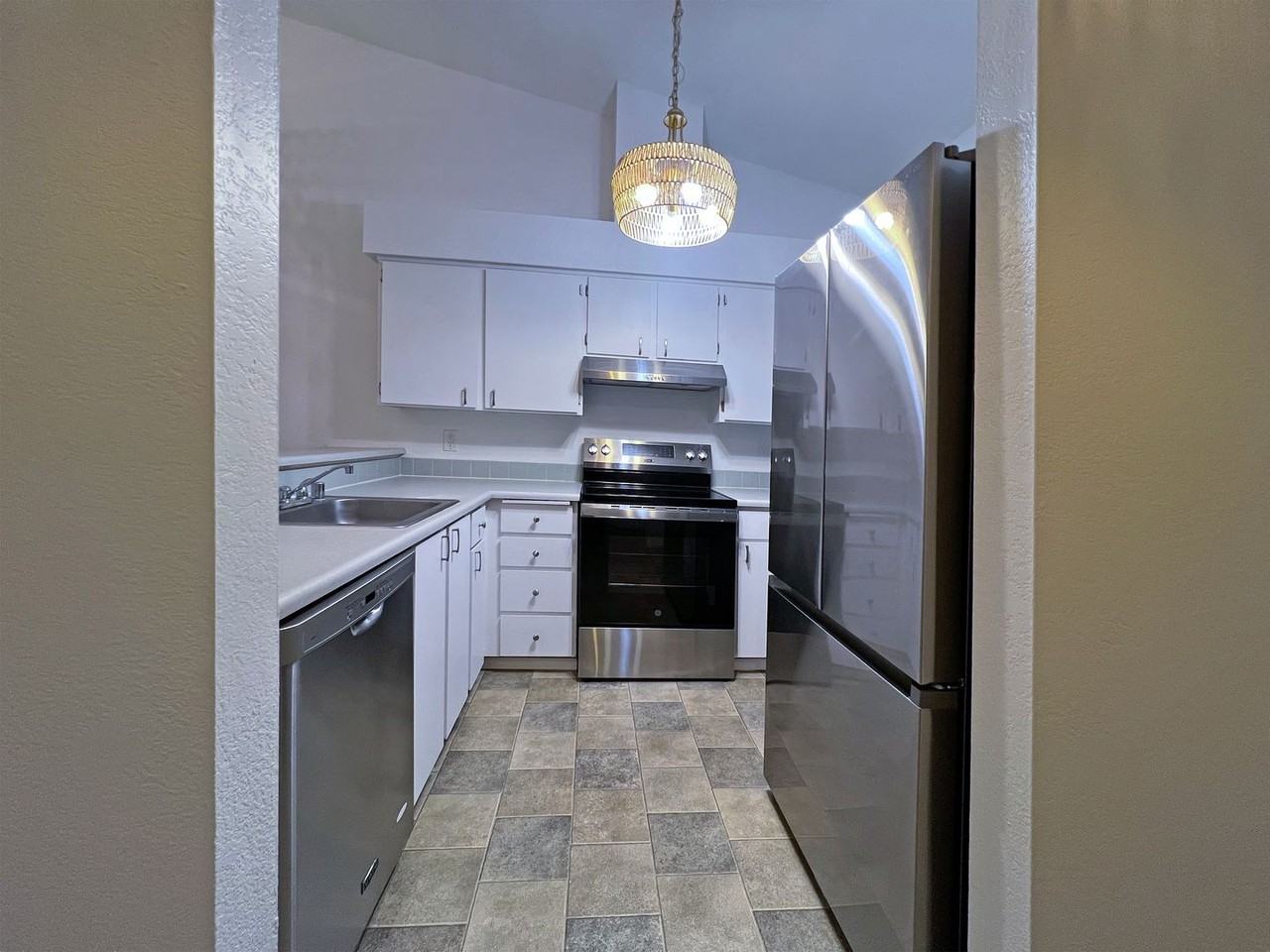 25010 98th Pl S - Photo 5 of 40