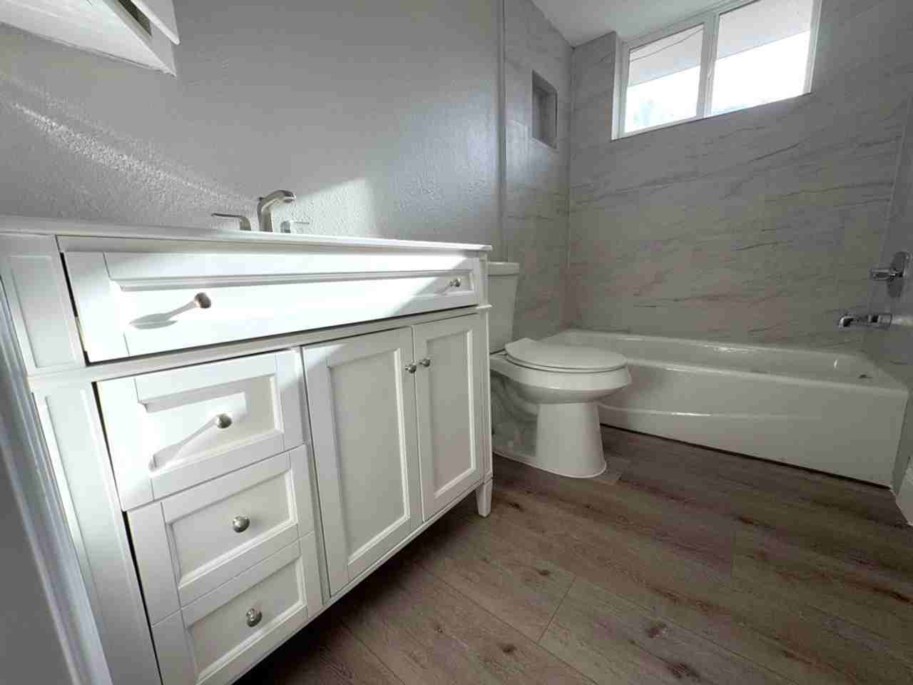 1442 Tarberry Rd - Photo 4 of 29