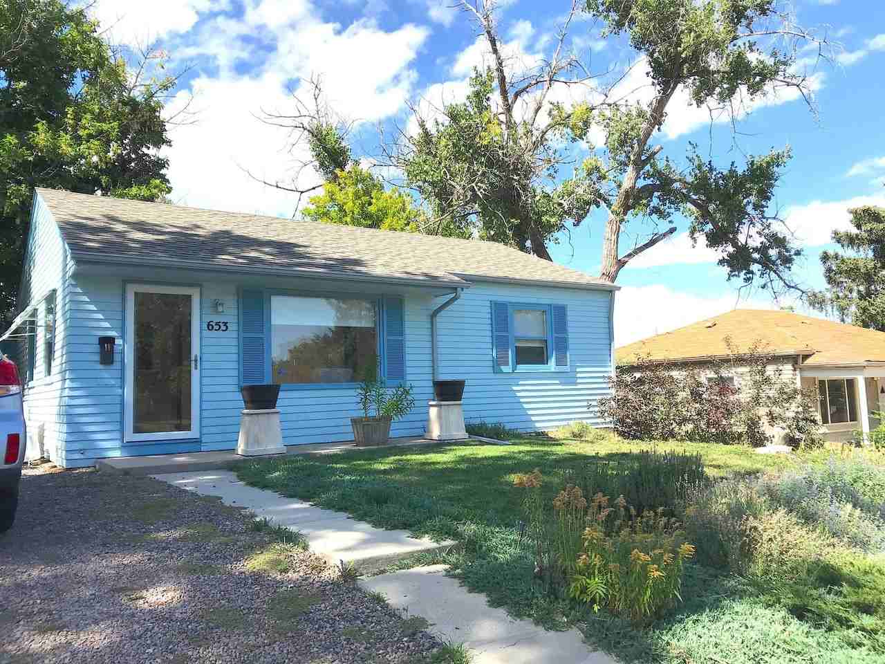 653 Raleigh St - Photo 2 of 29
