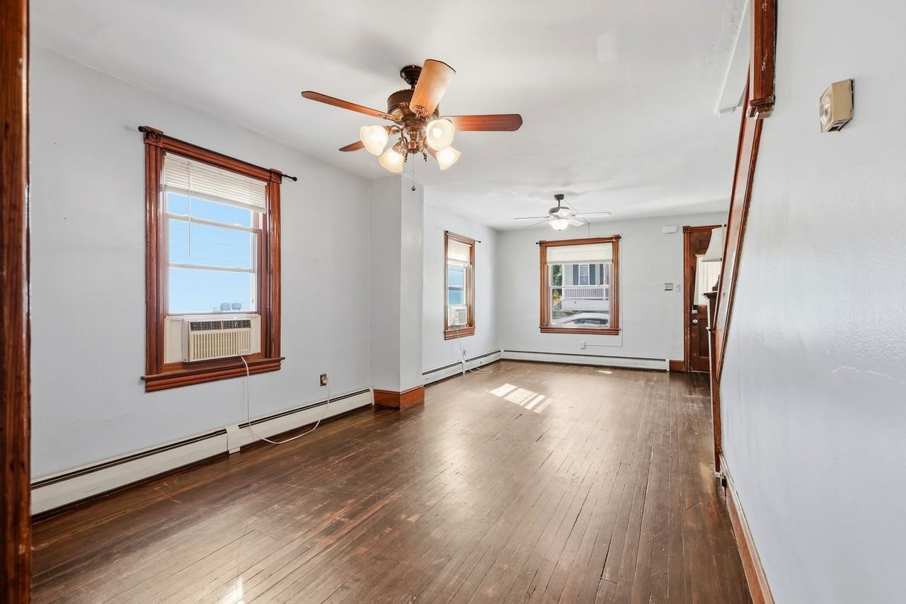 35 E Ettwein St - Photo 3 of 21