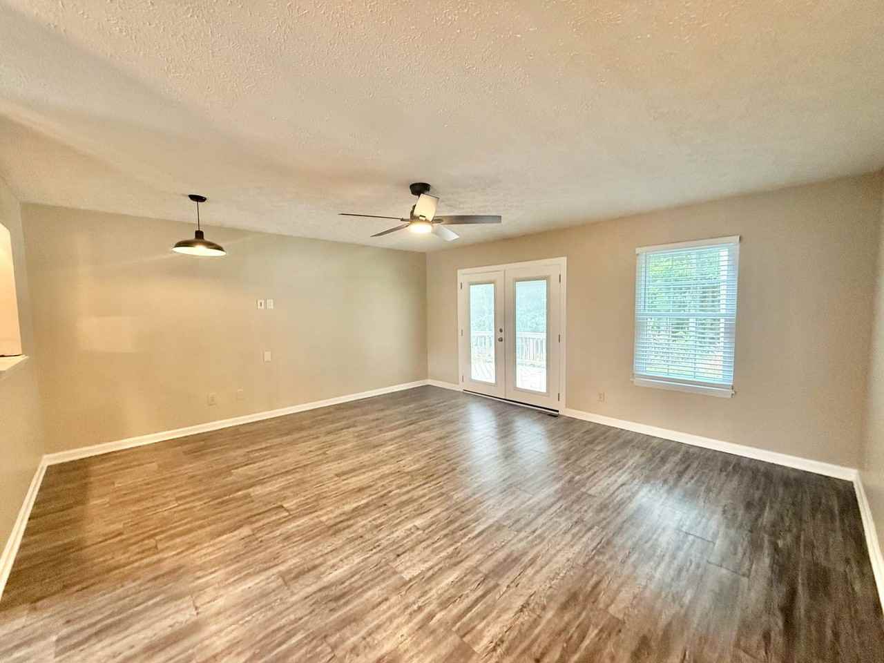 3610 Rawdon Dr - Photo 4 of 23