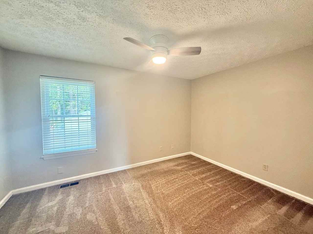 3610 Rawdon Dr - Photo 6 of 23