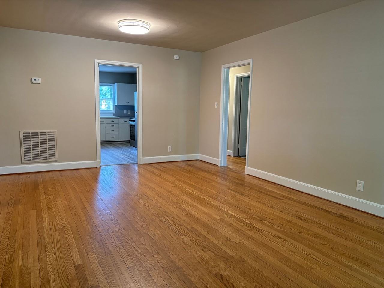 1915 Walker Ave #B - Photo 3 of 12